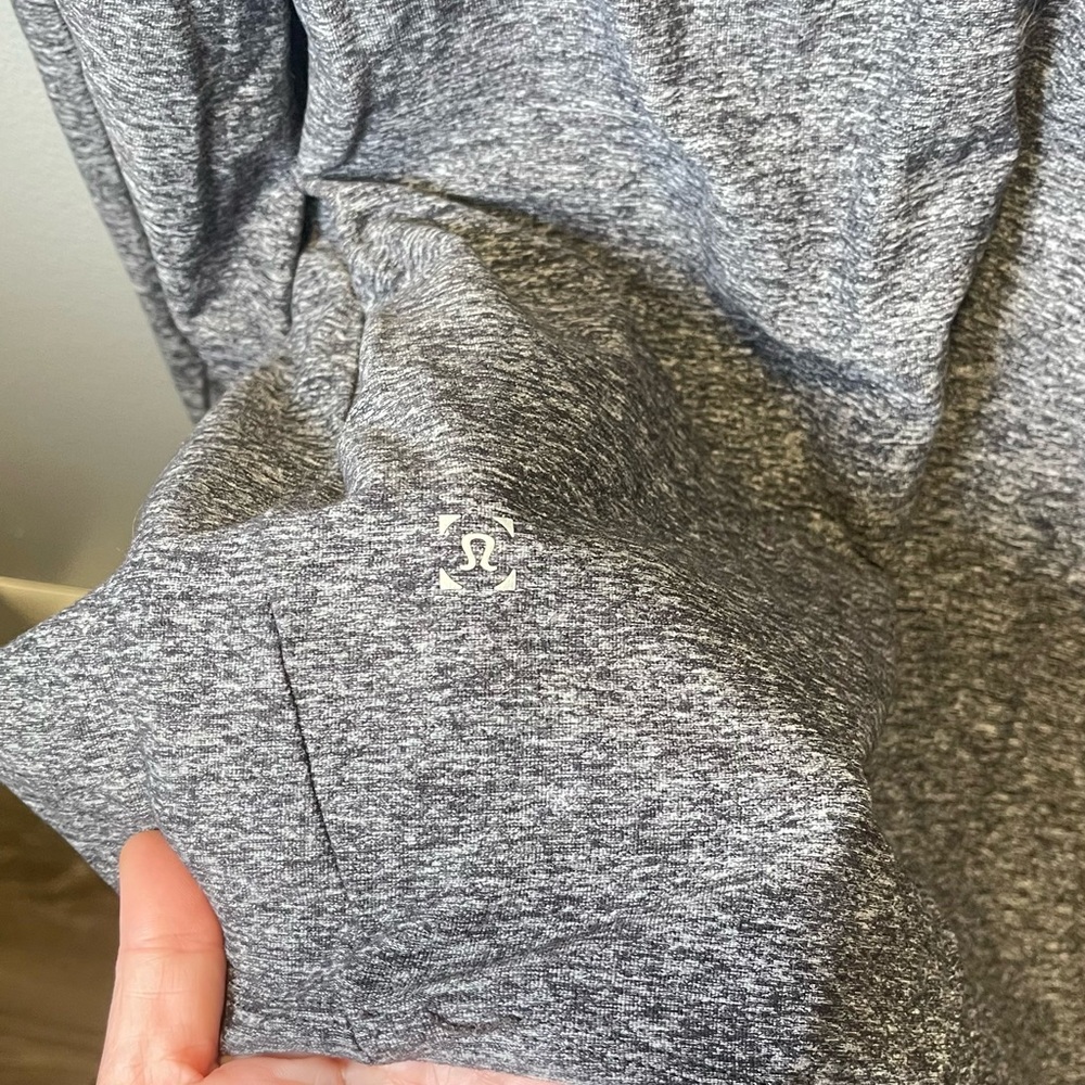 Lululemon Surge Warm 1/2 Zip Heathered Black Men's Size XL‎ - Picture 5 of 6